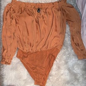 Off-shoulder Bodysuit
